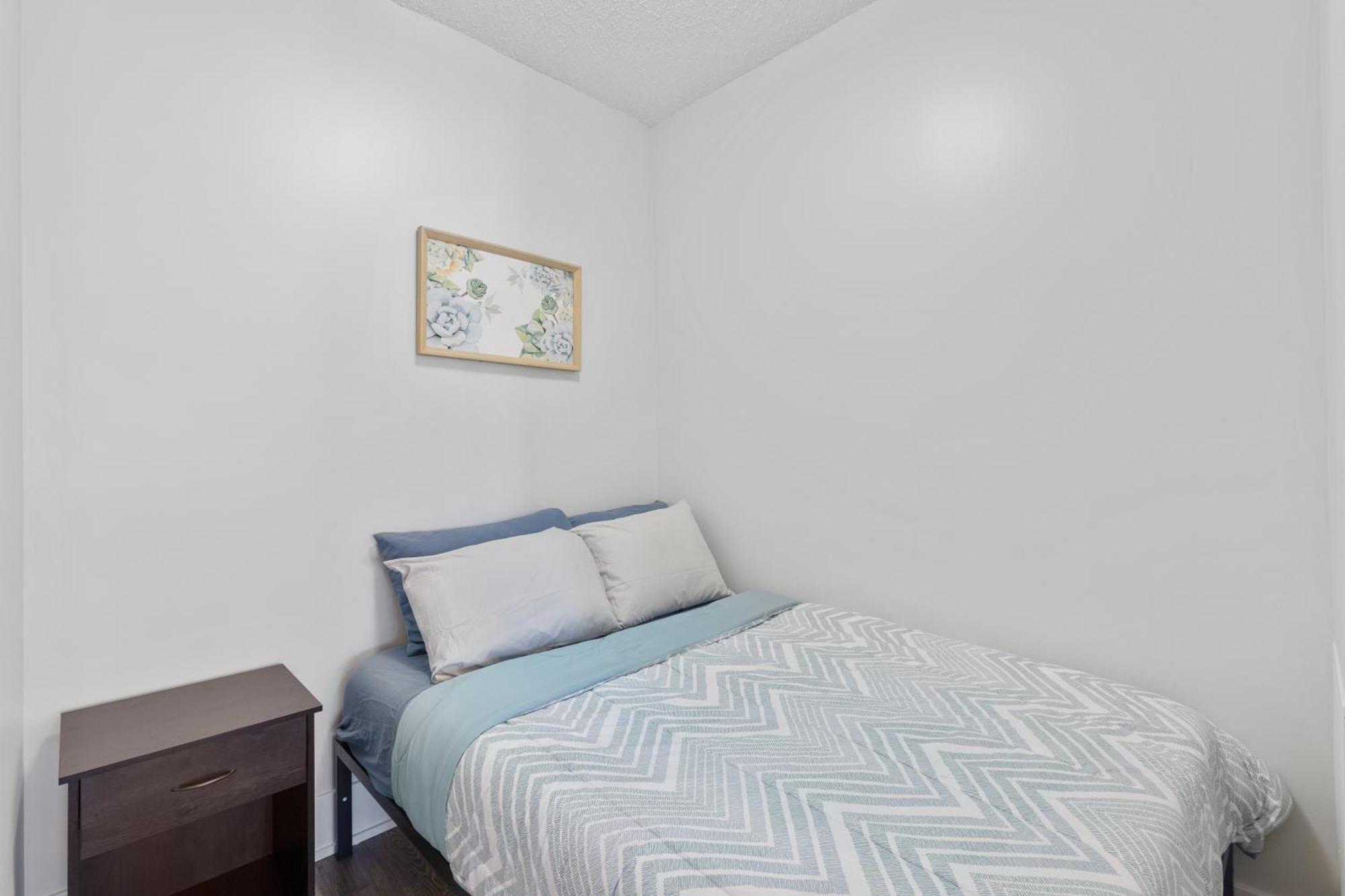 טורונטו 2Bedroom Cn Tower And Water Views - Free Parking - Rooftop Pool מראה חיצוני תמונה