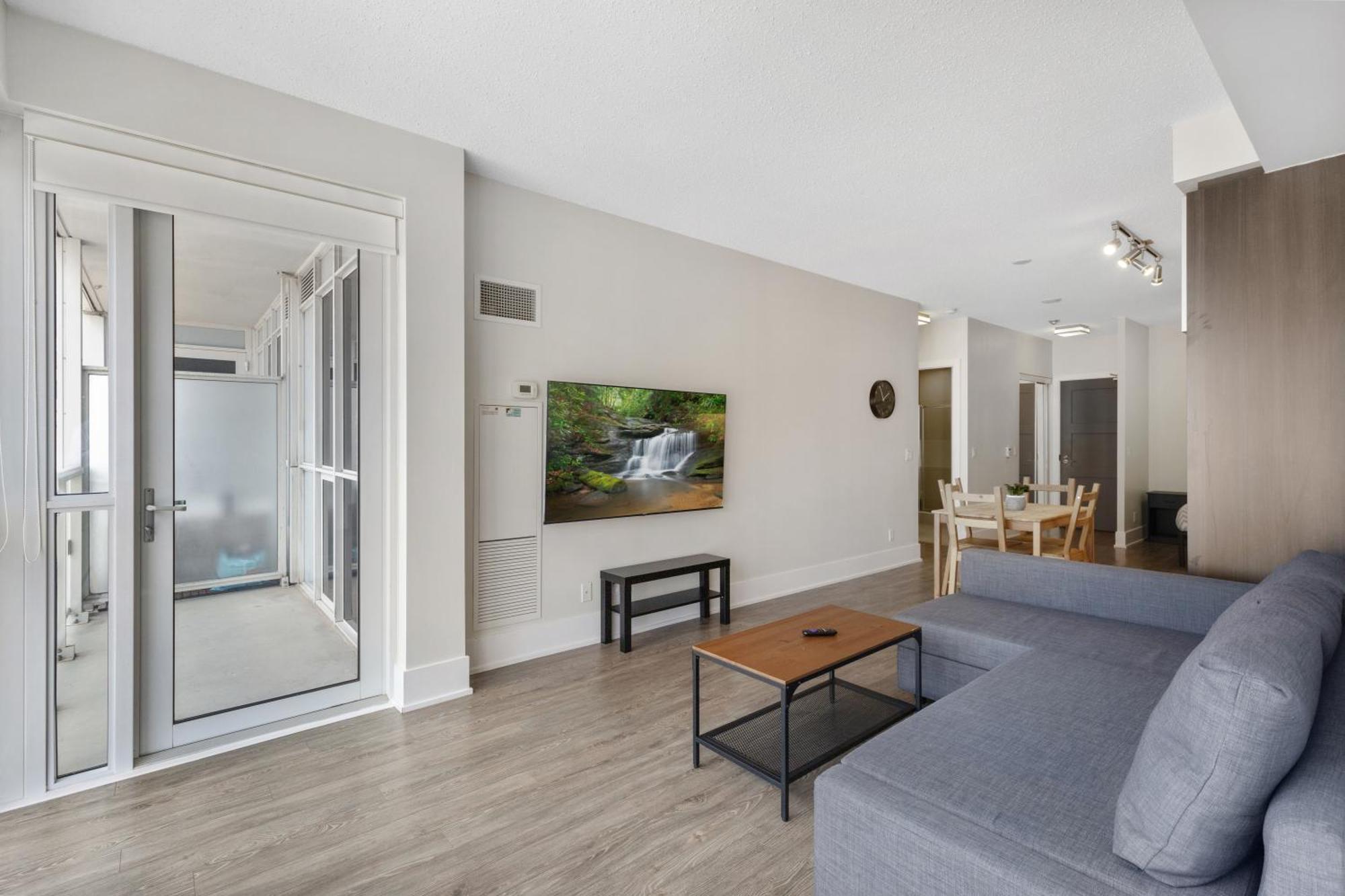 טורונטו 2Bedroom Cn Tower And Water Views - Free Parking - Rooftop Pool מראה חיצוני תמונה
