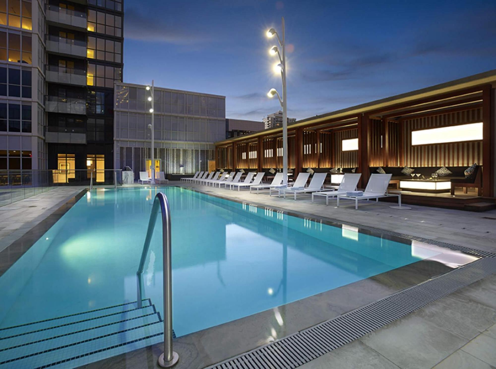 טורונטו 2Bedroom Cn Tower And Water Views - Free Parking - Rooftop Pool מראה חיצוני תמונה
